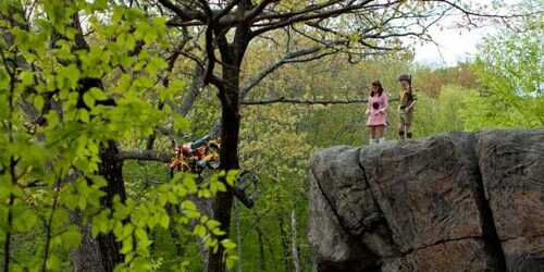 Moonrise Kingdom: due featurette e character banner