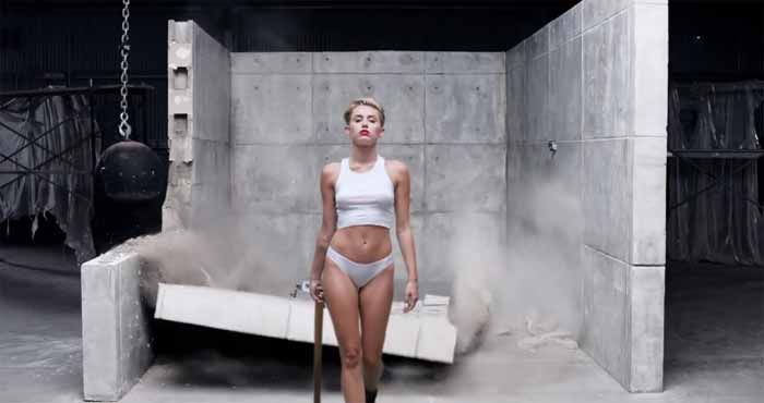 Miley Cyrus - Wrecking Ball