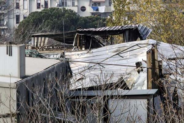 Grande Fratello 13, le fiamme distruggono la Casa