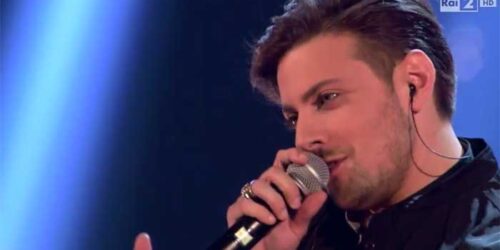 The Voice 2014, Live 4: Stefano Corona canta ‘Time is running out’