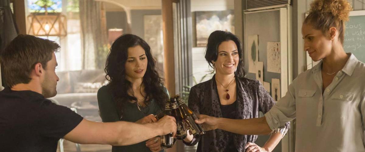 Witches of East End 2x06 - When a Mandragora Loves a Woman