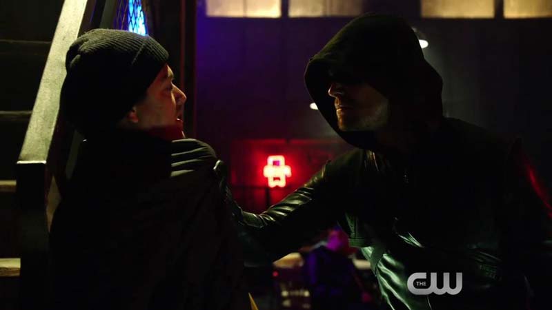 Arrow 3x06 Guilty - Clip 1