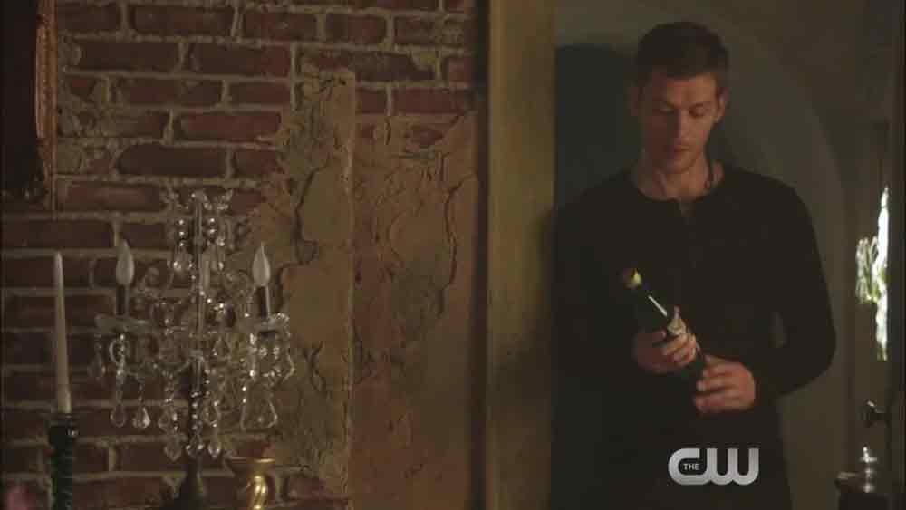 The Originals - 2x10 Gonna Set Your Flag on Fire - Clip 1