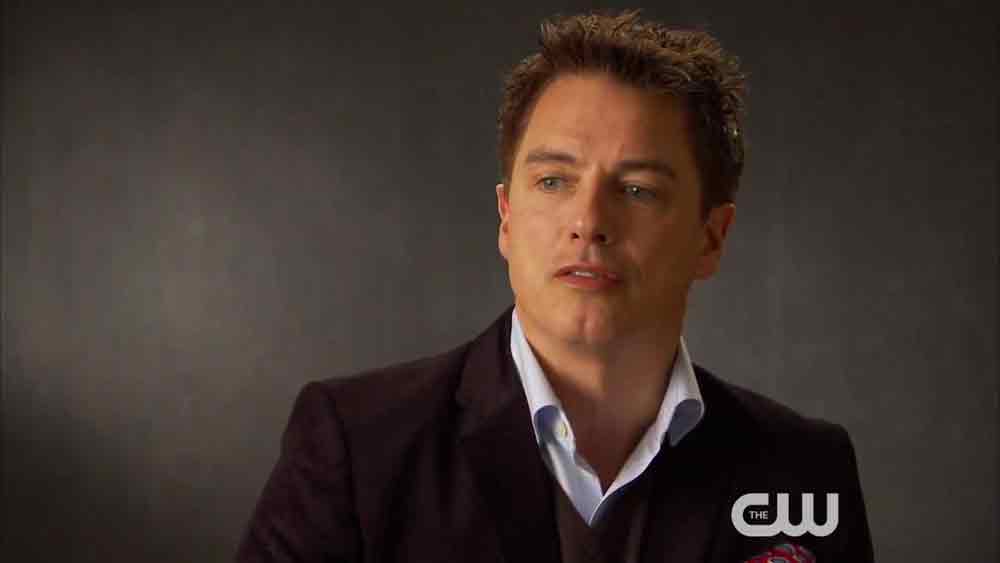 Arrow 3x09 - John Barrowman parla di Arrow