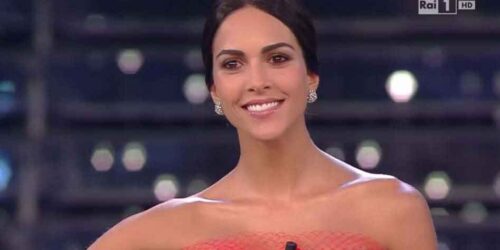 Sanremo 2015: Ingresso di Rocio Munoz Morales - 1a serata