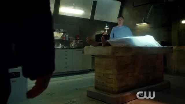 The Flash - 1x15 Out of Time - Clip