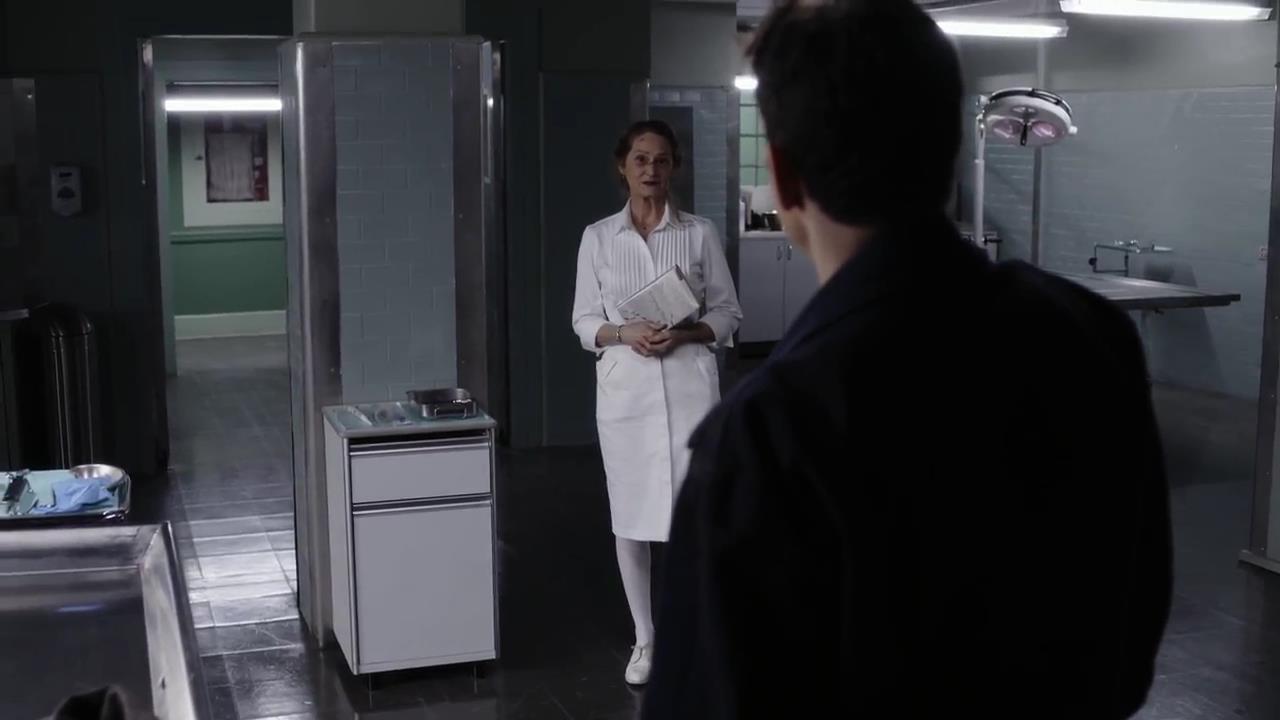 Wayward Pines - 1x02 Do Not Discuss Your Life Before - Clip 1