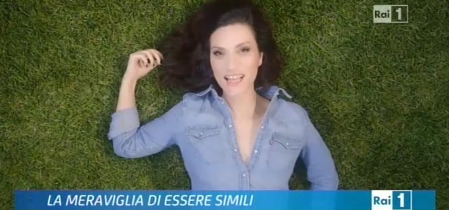 Laura Pausini in La meraviglia di essere simili su Rai1