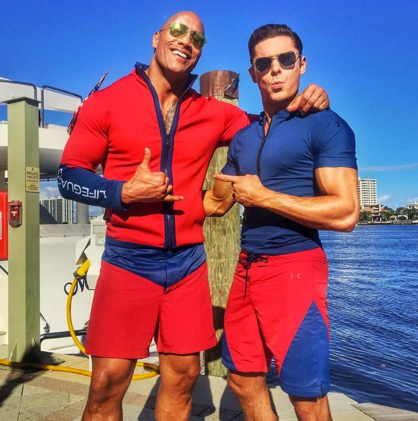 Baywatch con Dwayne Johnson e Zac Efron, prime foto dal set