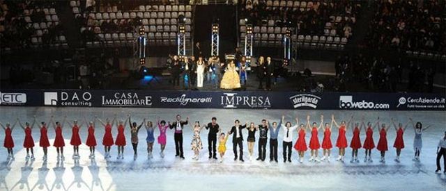 Golden Celebrities on Ice 2011