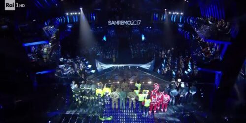 Sanremo 2017: Ariston in piedi per gli eroi del quotidiano