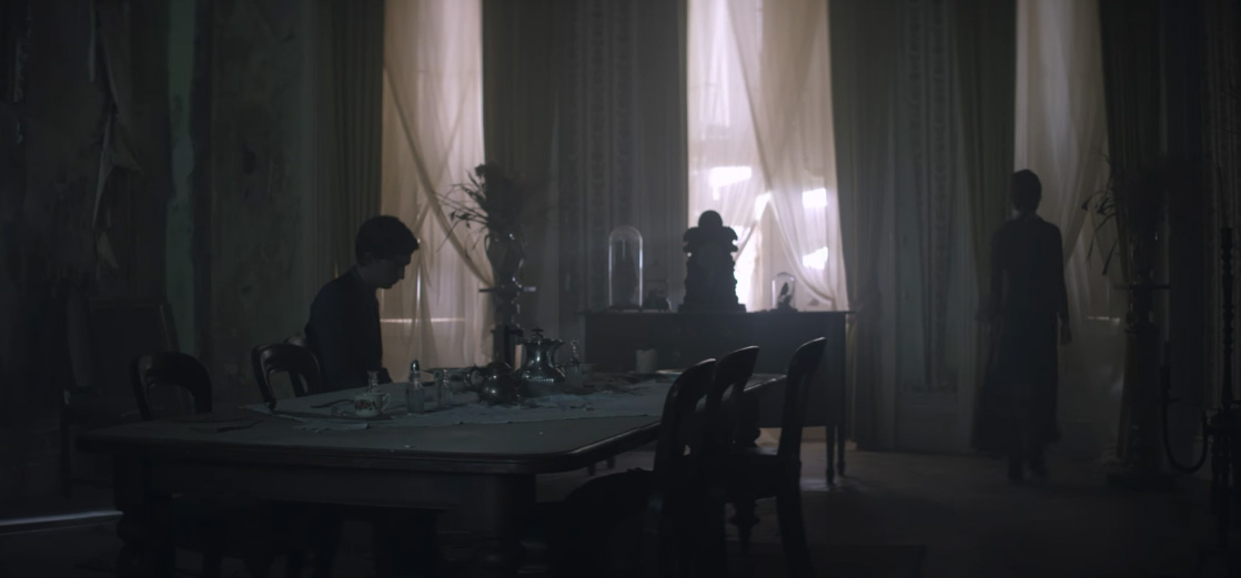 Clip Non è la mia collera che devi temere dal film The Lodgers - Non infrangere le regole