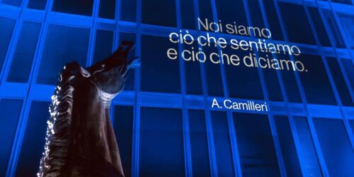 Camilleri: il palazzo Rai si illumina con le sue parole