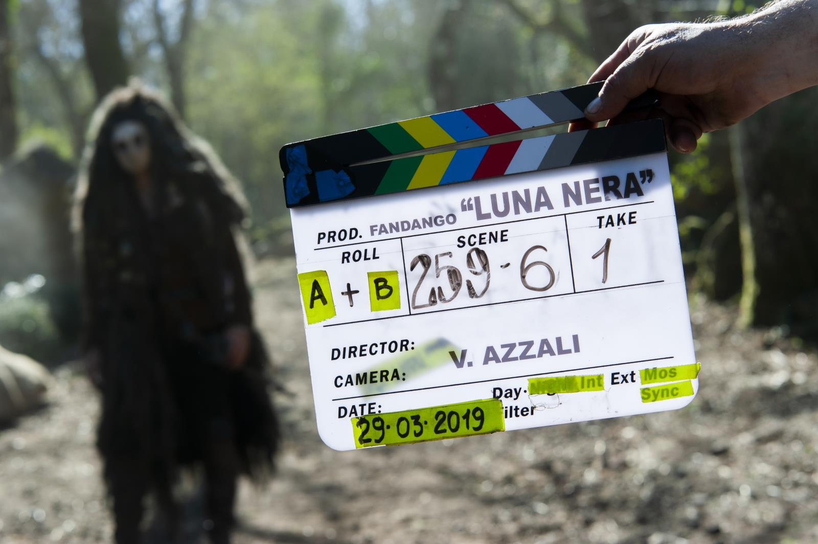 foto dal backstage di Luna Nera [credit: Emanuela Scarpa/ Netflix]