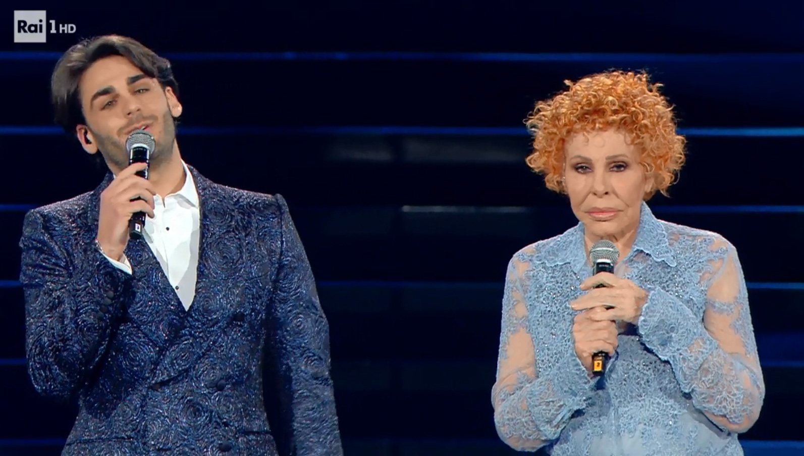 Alberto Urso e Ornella Vanoni cantano 'La voce del silenzio' a Sanremo 2020