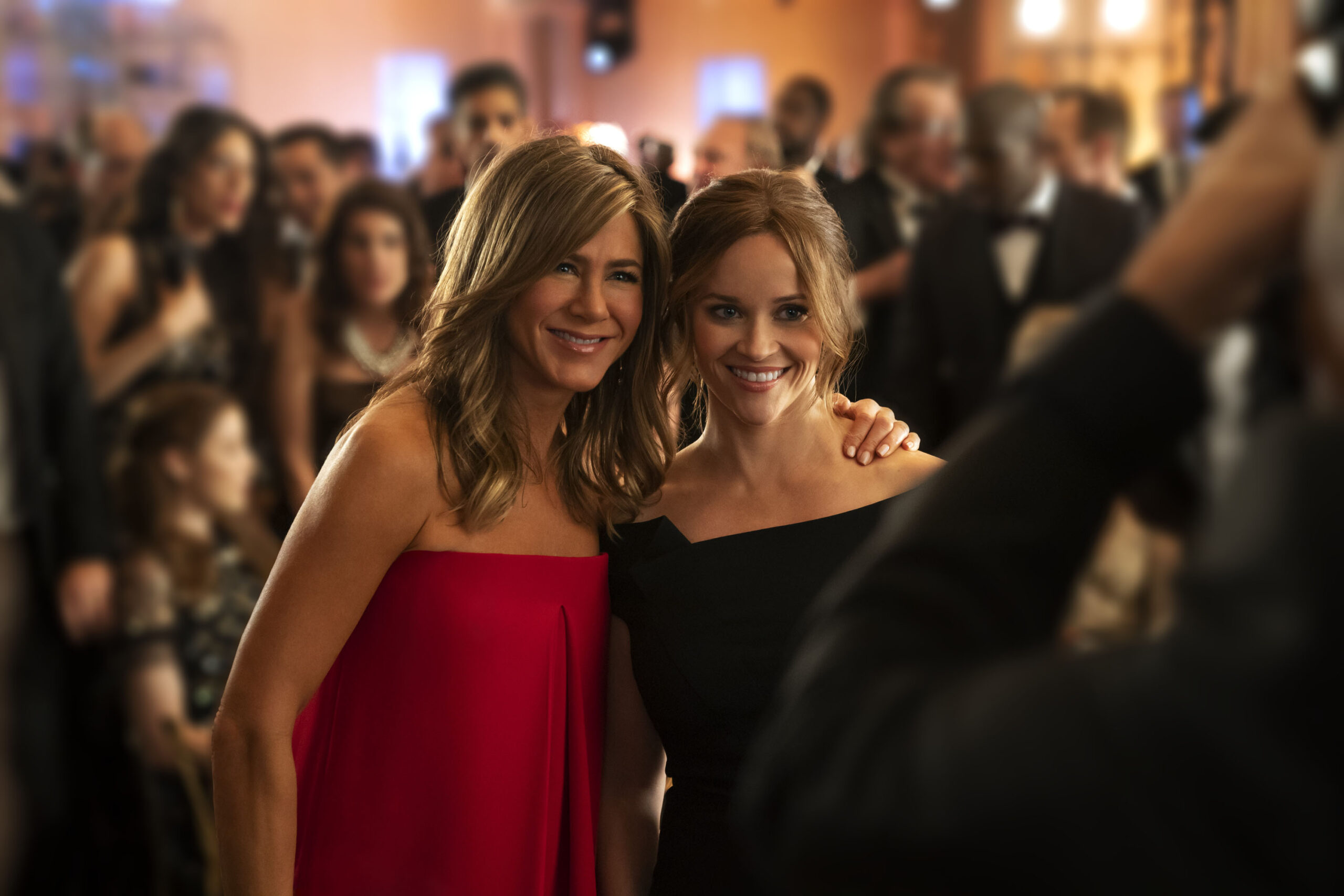 Jennifer Aniston e Reese Witherspoon in The Morning Show 1x03 [tag: Jennifer Aniston, Reese Witherspoon] [credit: courtesy of Apple TV Plus]