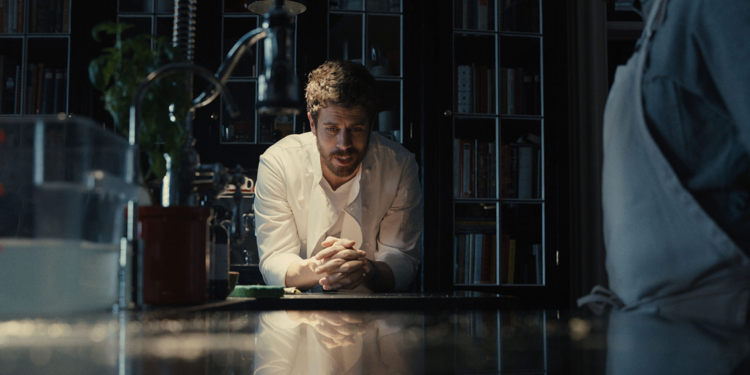 Toby Kebbell in Servant 1x03 'Eel' [tag: Toby Kebbell] [credit: courtesy of Apple TV Plus]