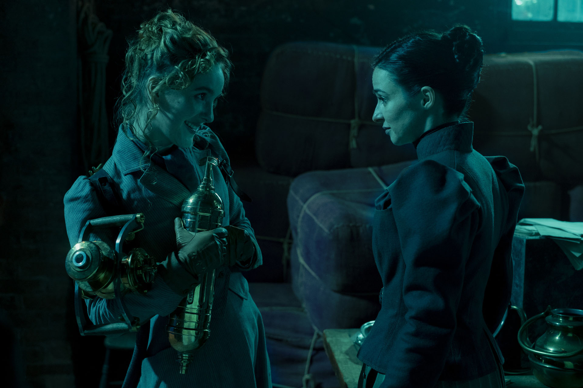 Ann Skelly, Laura Donnelly in The Nevers 1x03 'Ignition' [tag: Ann Skelly, Laura Donnelly] [credit: HBO / Keith Bernstein; courtesy of WarnerMedia]