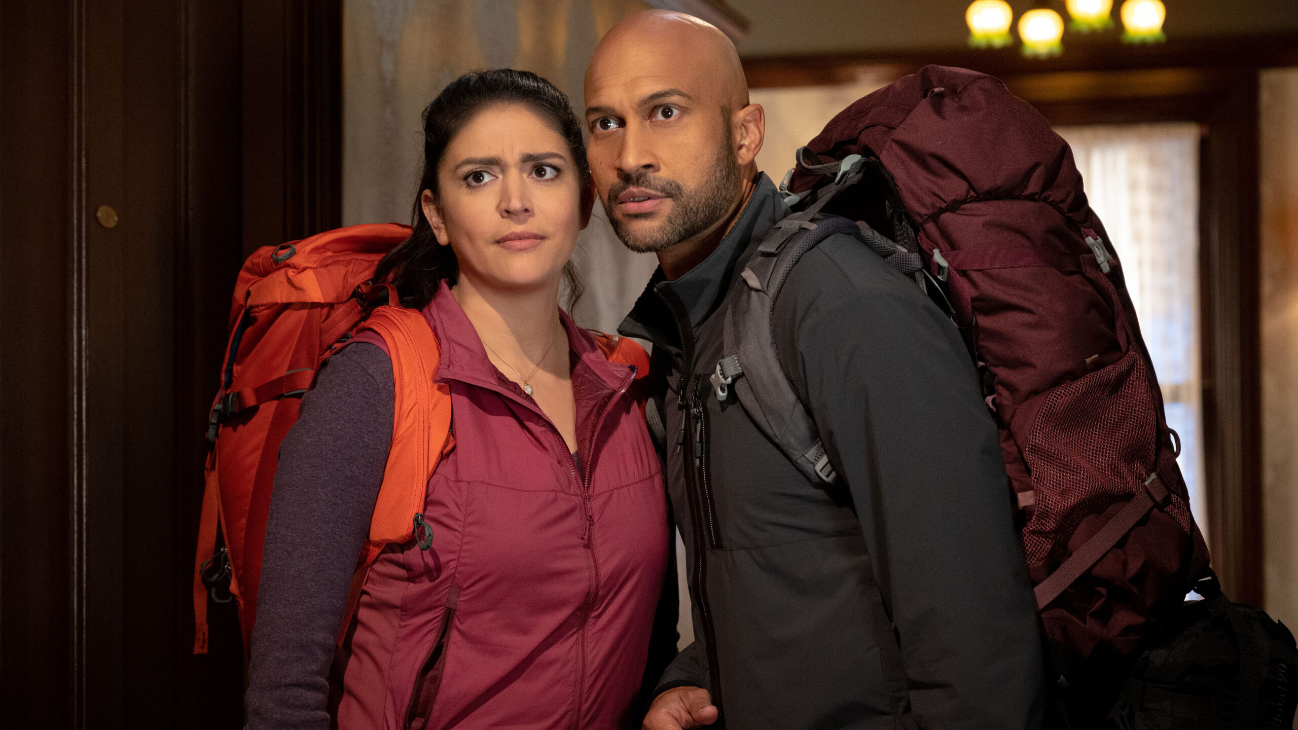 Cecily Strong e Keegan-Michael Key in 'Schmigadoon!' [tag: Cecily Strong, Keegan-Michael Key] [credit: courtesy of Apple TV Plus]