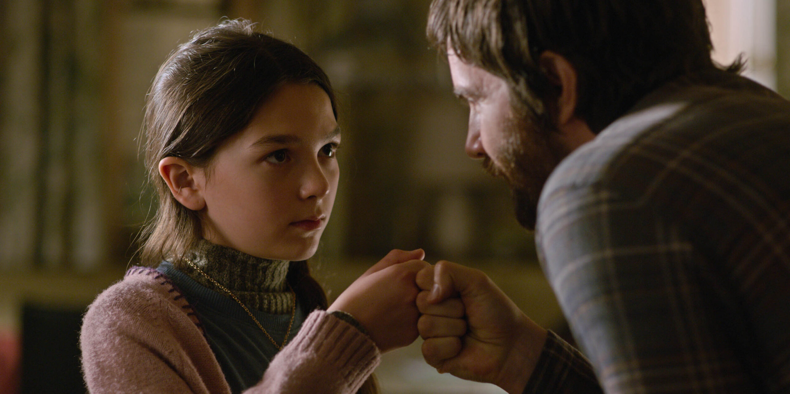 Brooklynn Prince e Jim Sturgess in Home Before Dark 2x05 [tag: Brooklynn Prince, Jim Sturgess] [credit: Copyright Apple. All rights reserved; courtesy of Apple]