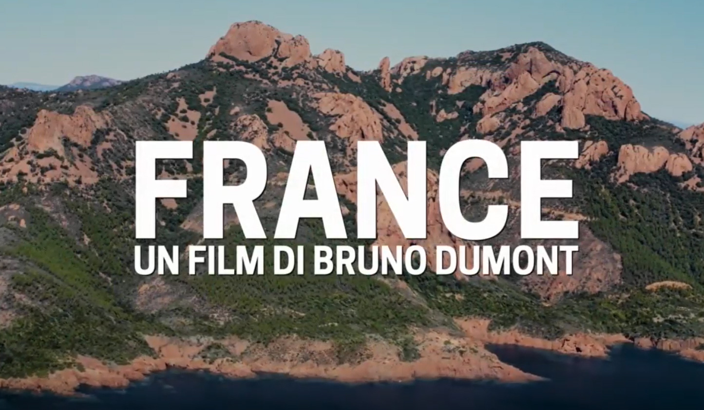 France, trailer del film di Bruno Dumont