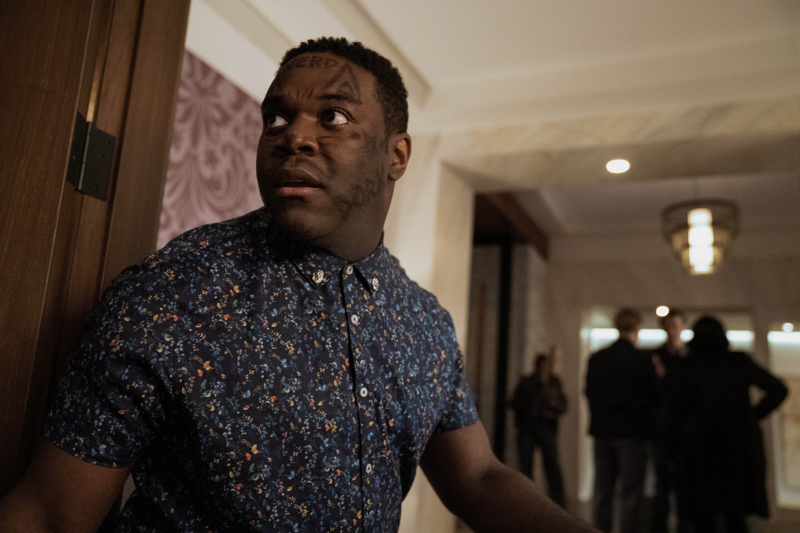 Sam Richardson in 'The Afterparty' [credit: foto di Aaron Epstein; courtesy of Apple]