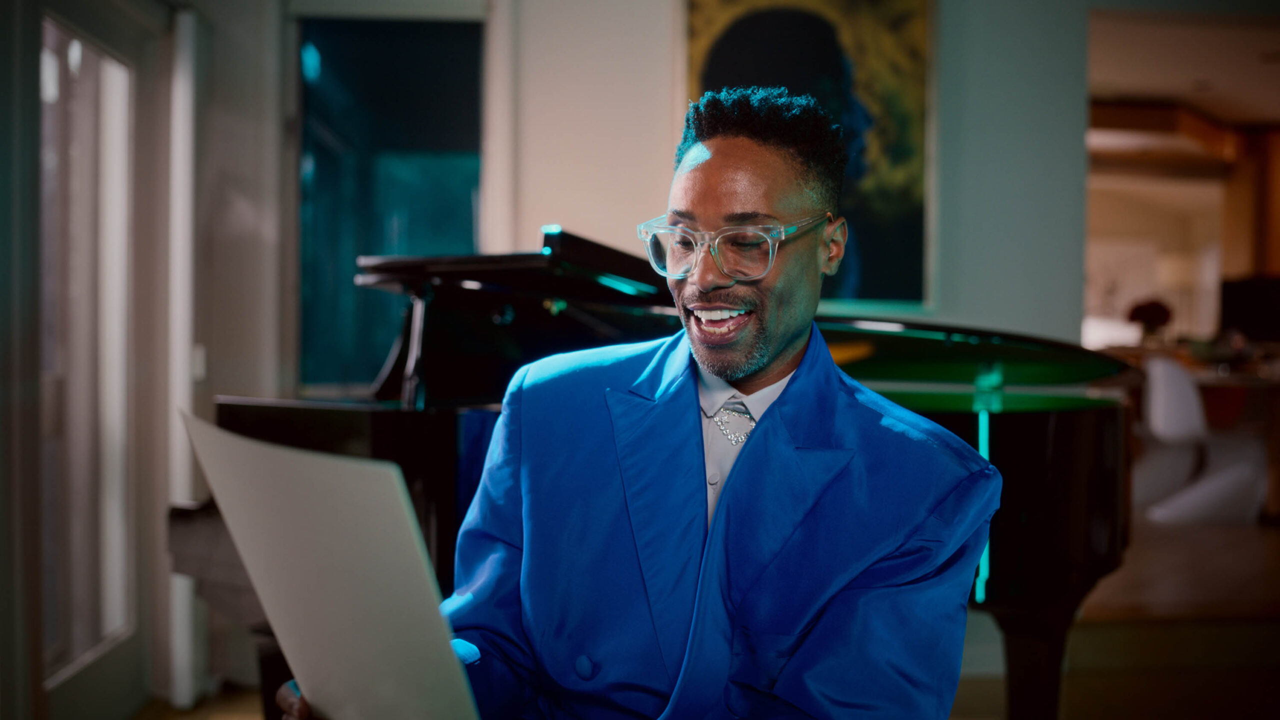 Billy Porter in Dear... 2x04 [credit: courtesy of Apple]