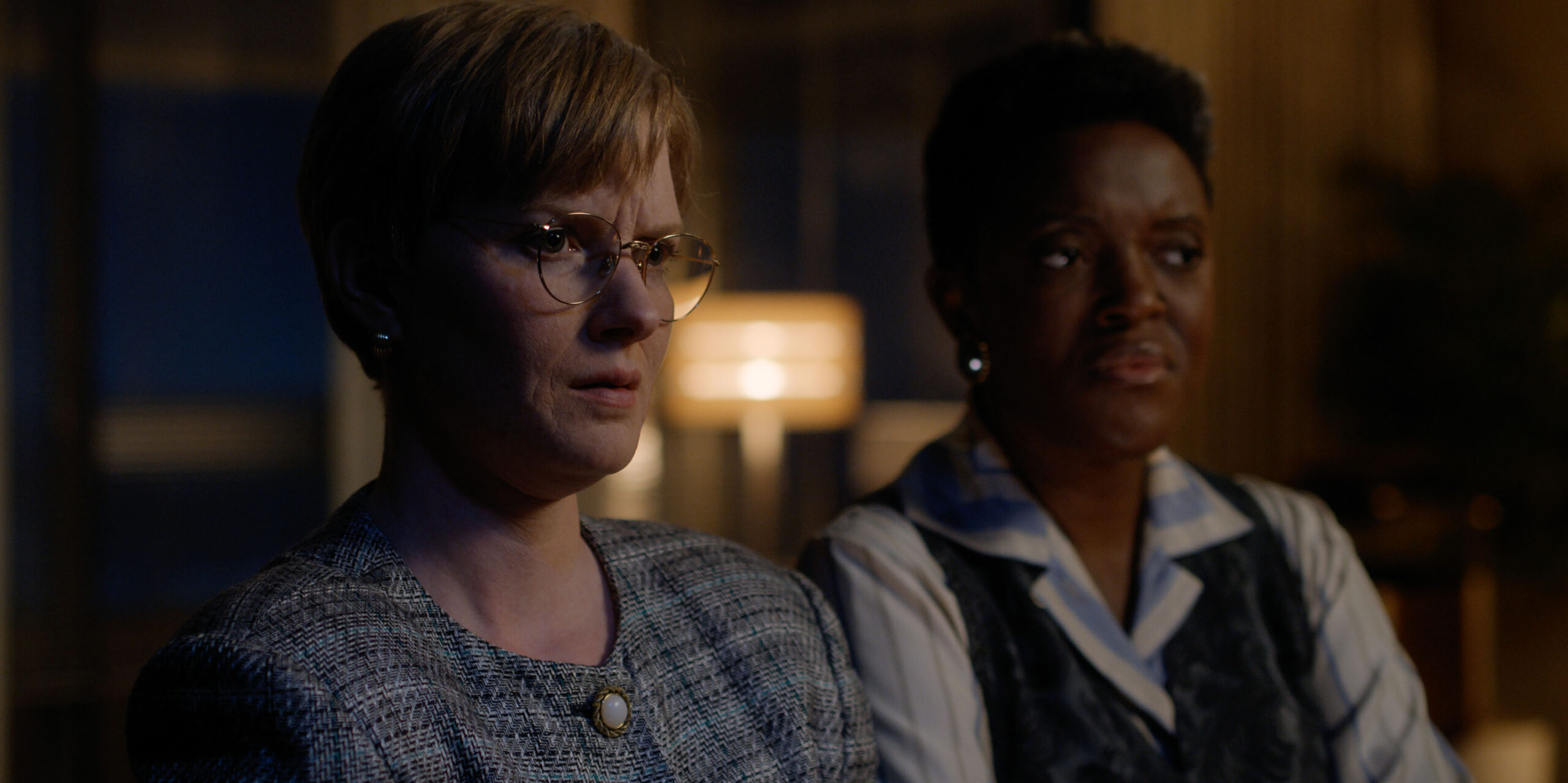 Wrenn Schmidt e Krys Marshall in For All Mankind 3x02 [credit: courtesy of Apple]