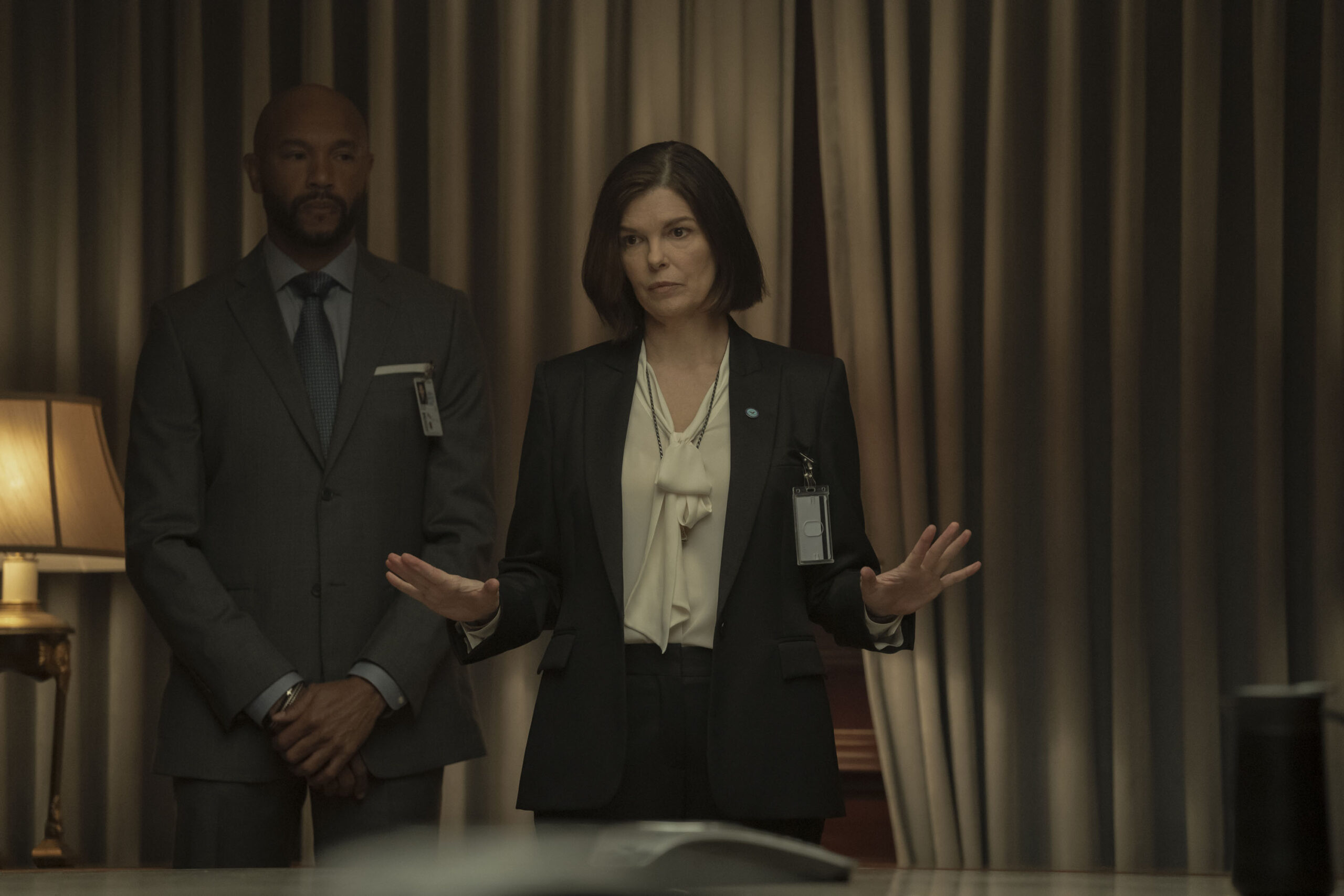 Jeanne Tripplehorn come Lorraine Hartley in Terminal List 1x03 [credit: Copyright Amazon Studios; courtesy of Prime Video]