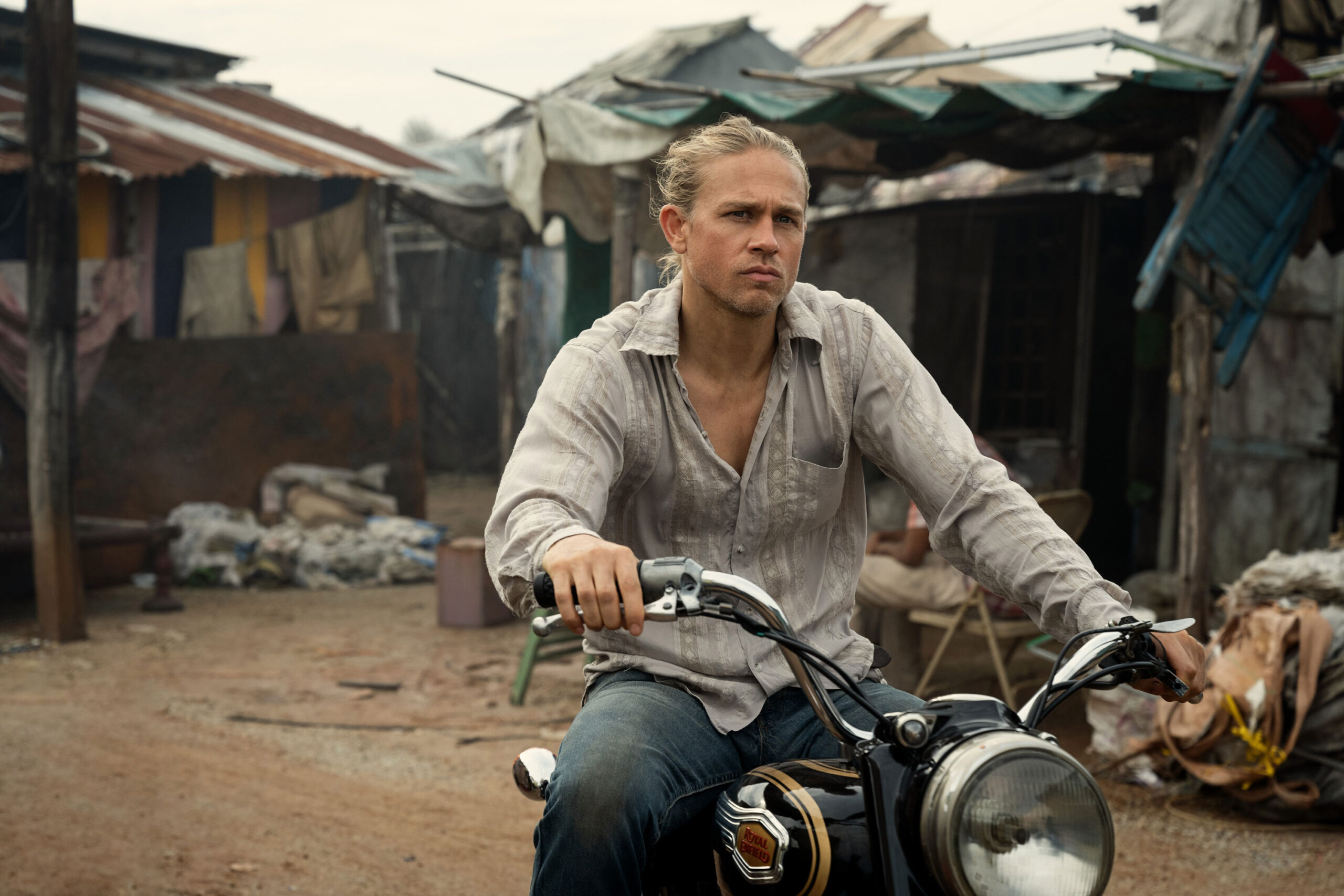 Charlie Hunnam in 'Shantaram' [credit: Roland Neveu; courtesy of Apple TV+]