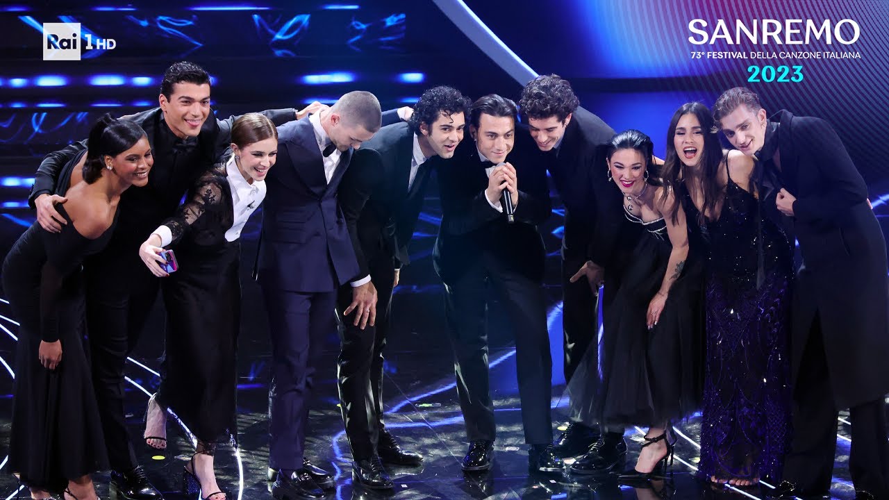 Mare Fuori, la sigla cantata a Sanremo 2023 dal cast