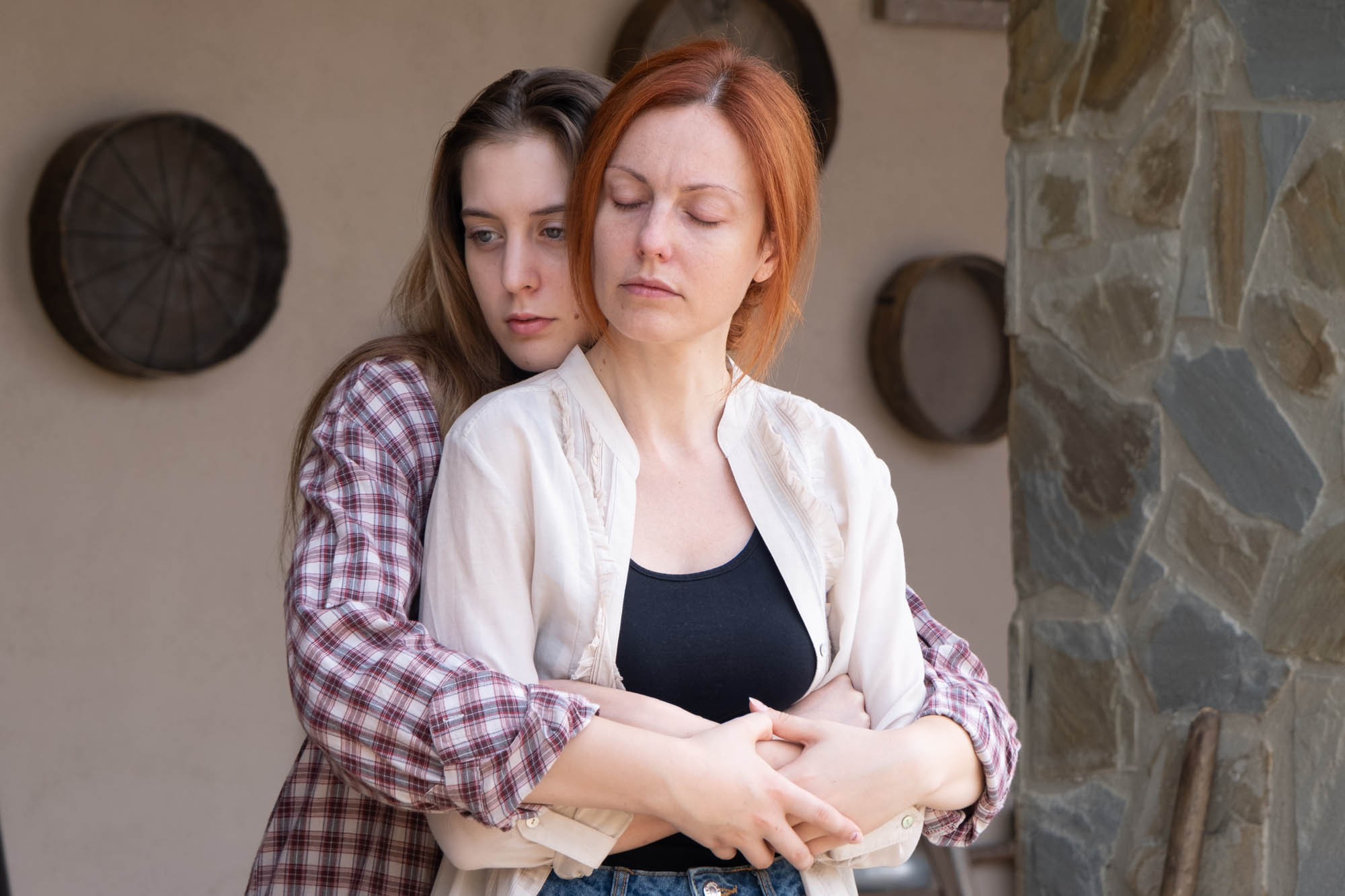 Vittoria Chiolero e Daniela Freguglia sul set del film La Chiocciola di Roberto Gasparro [credit: Miriam Mancuso; courtesy of Ufficio Stampa film]