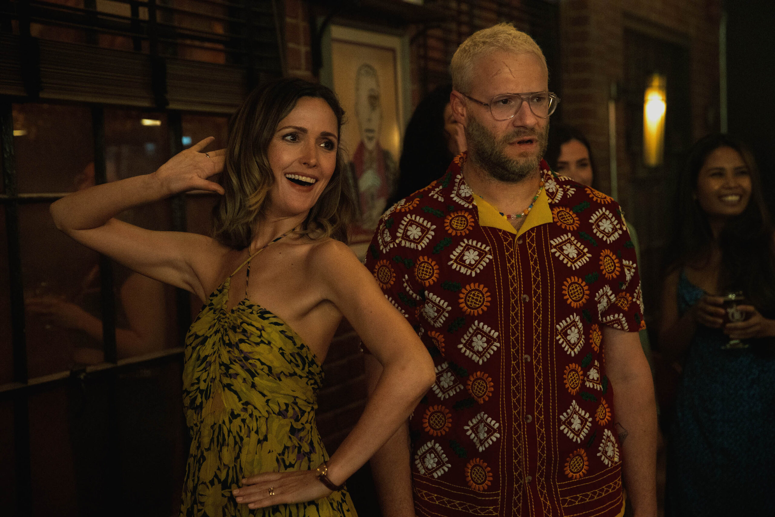 Rose Byrne e Seth Rogen in Platonic 1x06 [tag: Rose Byrne, Seth Rogen] [credit: Paul Sarkis; courtesy of Apple]