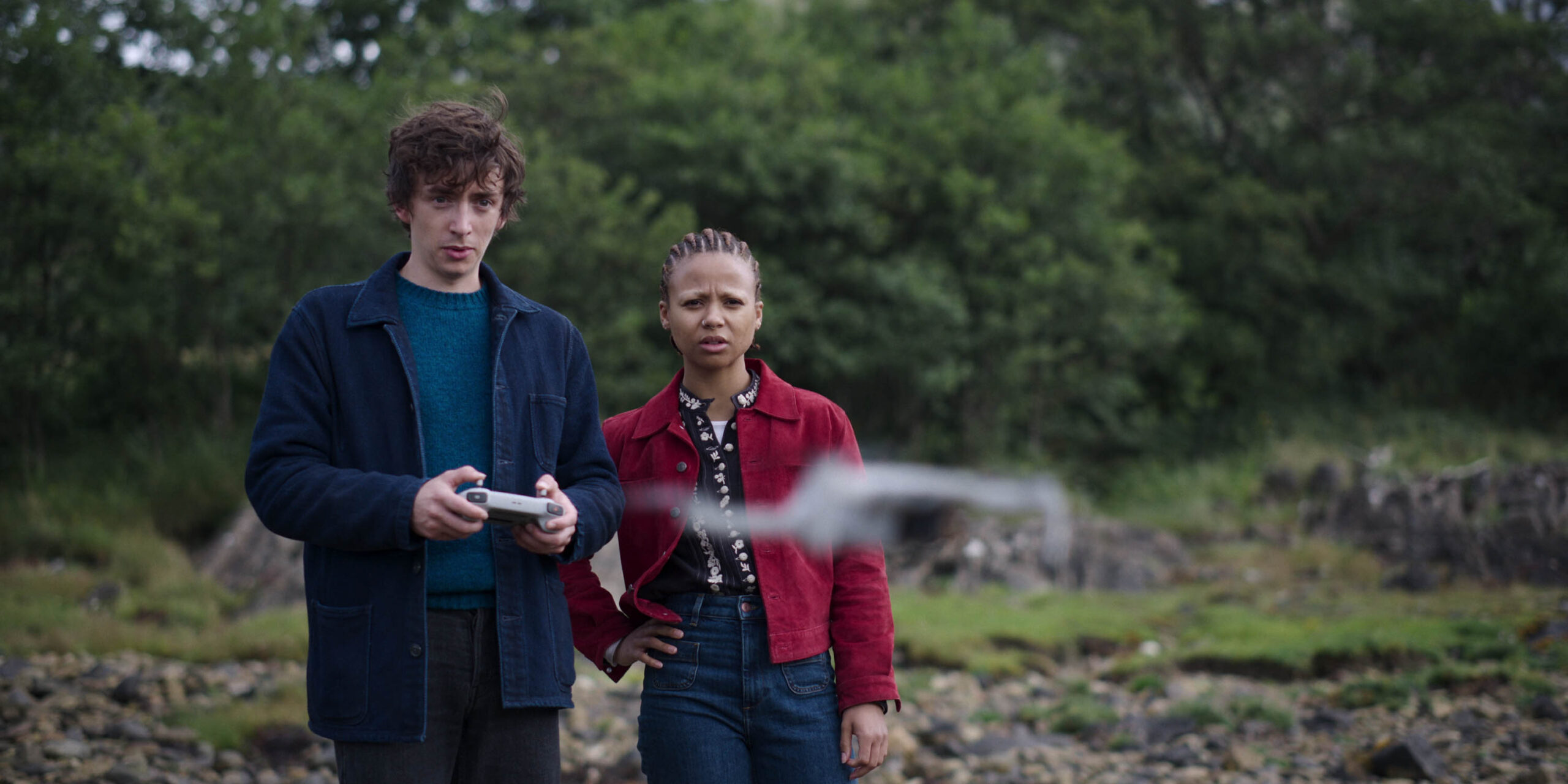 Samuel Blenkin come Davis, Myha'la Herrold come Pia in Black Mirror 6x02 [tag: Samuel Blenkin, Myha'la Herrold] [credit: courtesy of Netflix]