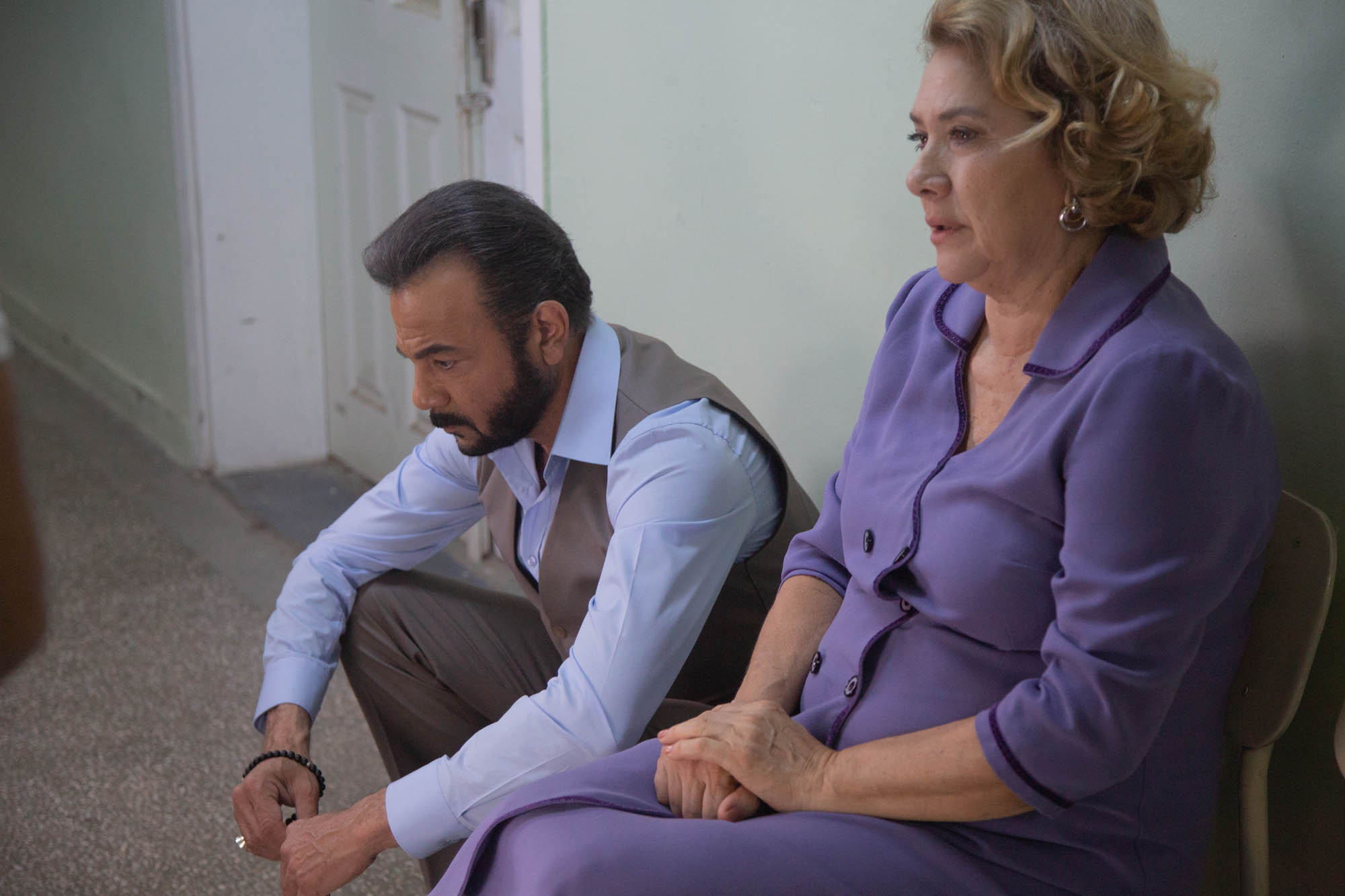 Kerem Alisik (Fekeli), Hülya Darcan (Lütfiye Duman) in Terra Amara 3 (24 novembre 2023 su Canale 5) [credit: Toprak Ruzgar; courtesy of Mediaset]