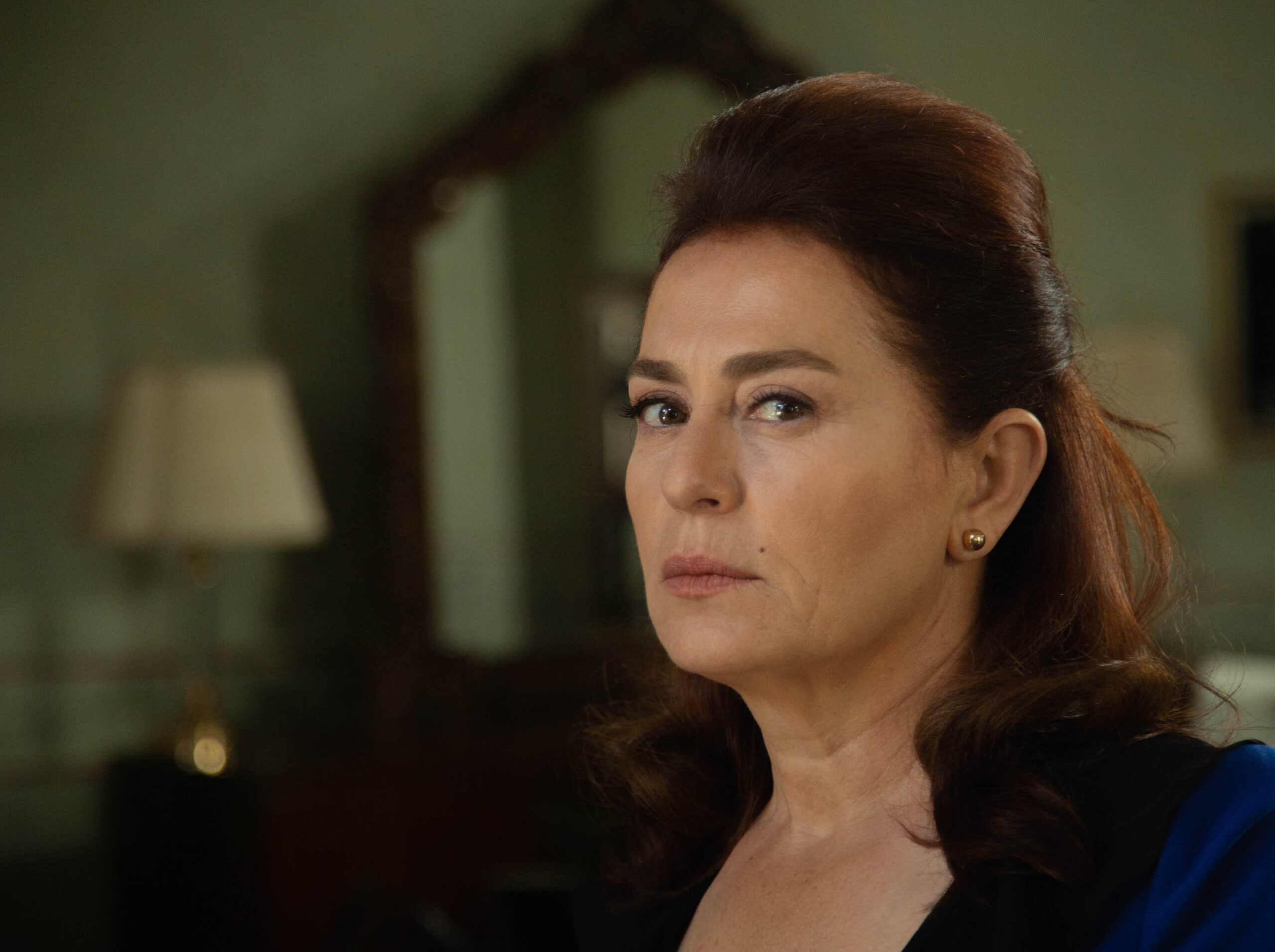 Nazal Kesal (Sevda Çaglayan) in Terra Amara 3 (17 novembre 2023 su Canale 5) [credit: Toprak Ruzgar; courtesy of Mediaset]