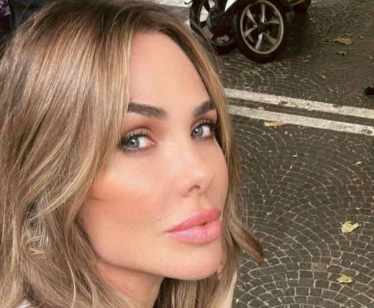 Ilary Blasi con il nuovo colore