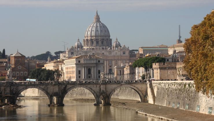 La casa di Loretta Goggi vicino a San Pietro - movietele.it