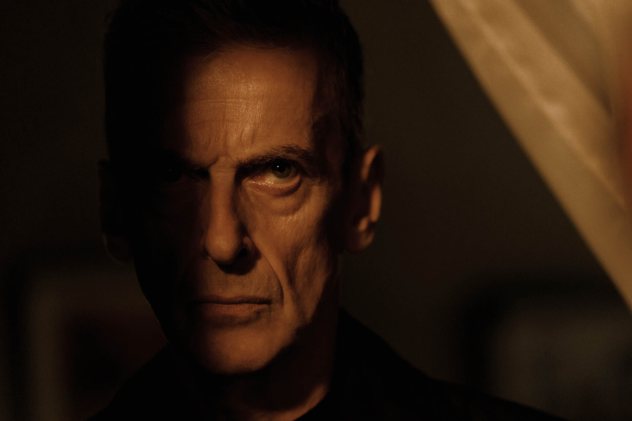 Peter Capaldi in Criminal Record 1x02 [tag: Peter Capaldi] [credit: Ross Ferguson; courtesy of Apple]