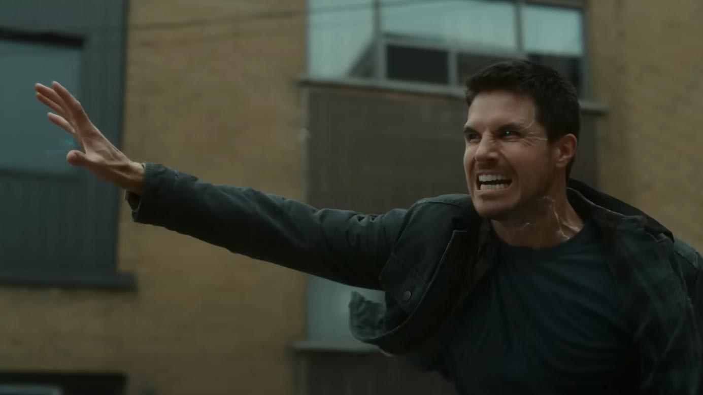 Code 8 Parte II, scena da teaser trailer film con Robbie Amell