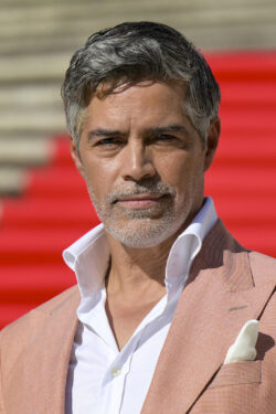 Locandina Esai Morales