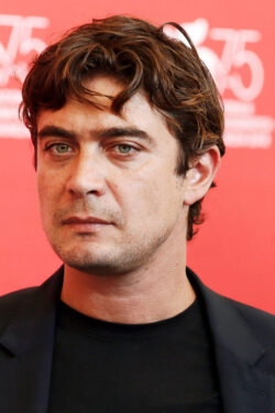 Locandina Riccardo Scamarcio