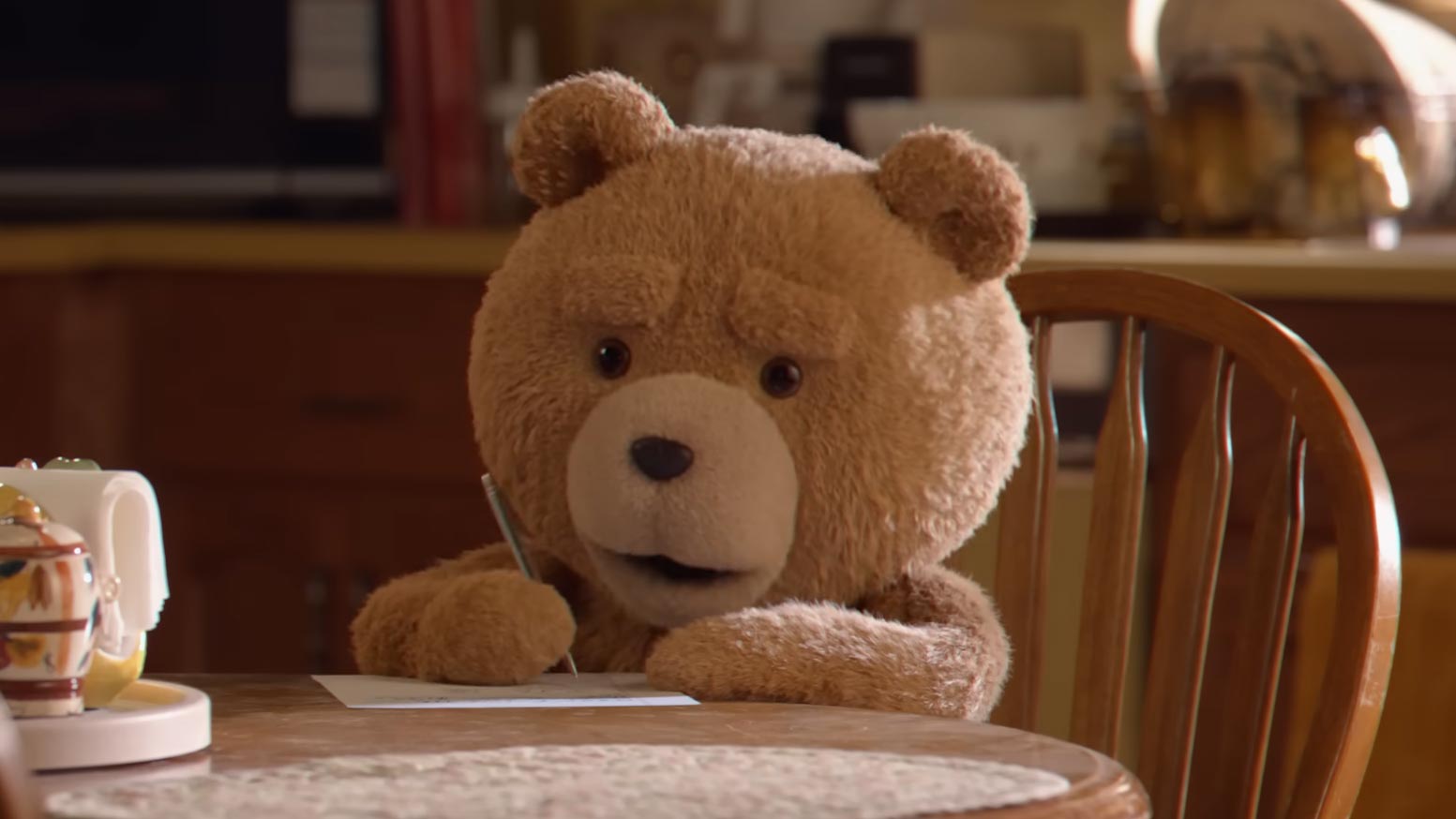 Ted, scena da teaser trailer serie