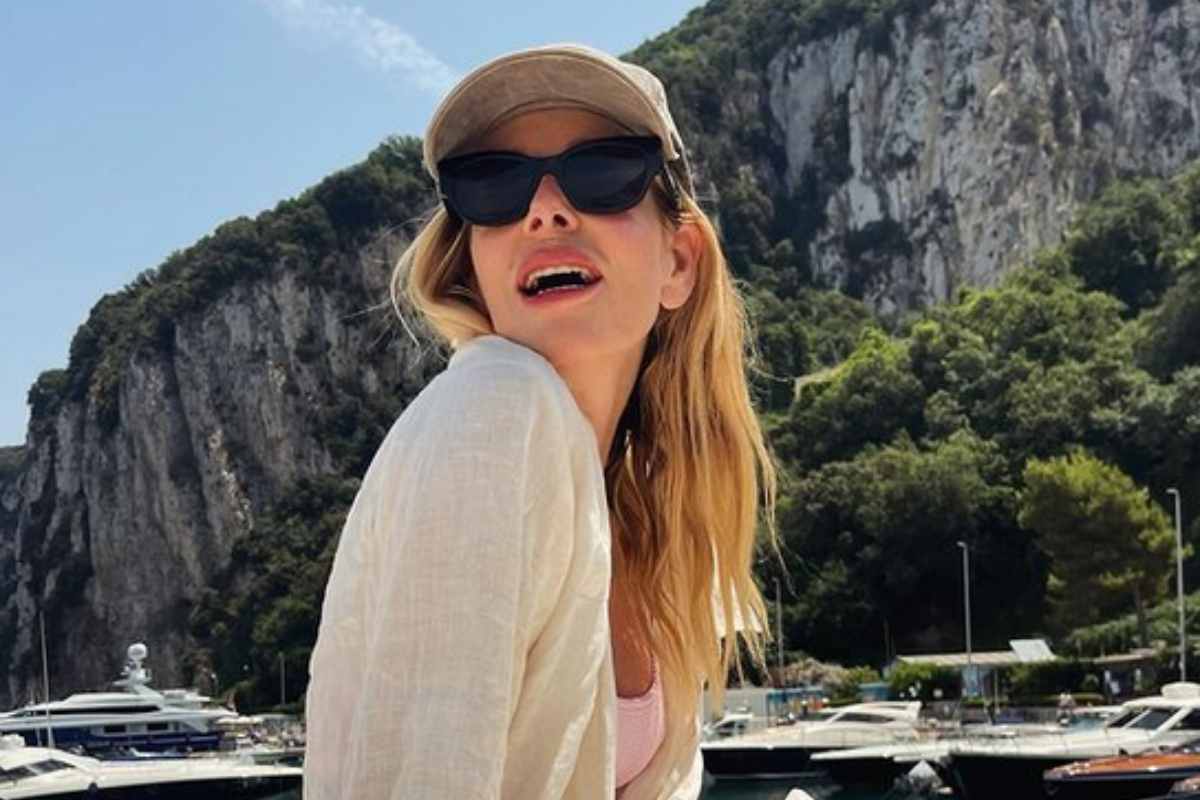 Alessia Marcuzzi a Capri.