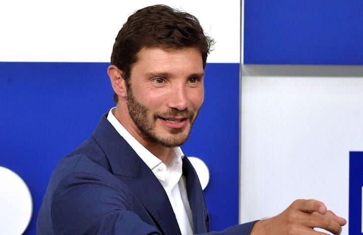 Affari Tuoi, Stefano De Martino cambia tutto: dimenticare Amadeus