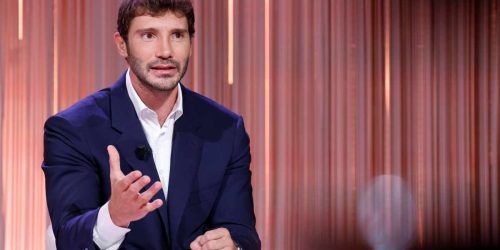 Stefano De Martino, il suo difficile passato famigliare: chi era prima di diventare un personaggio di successo